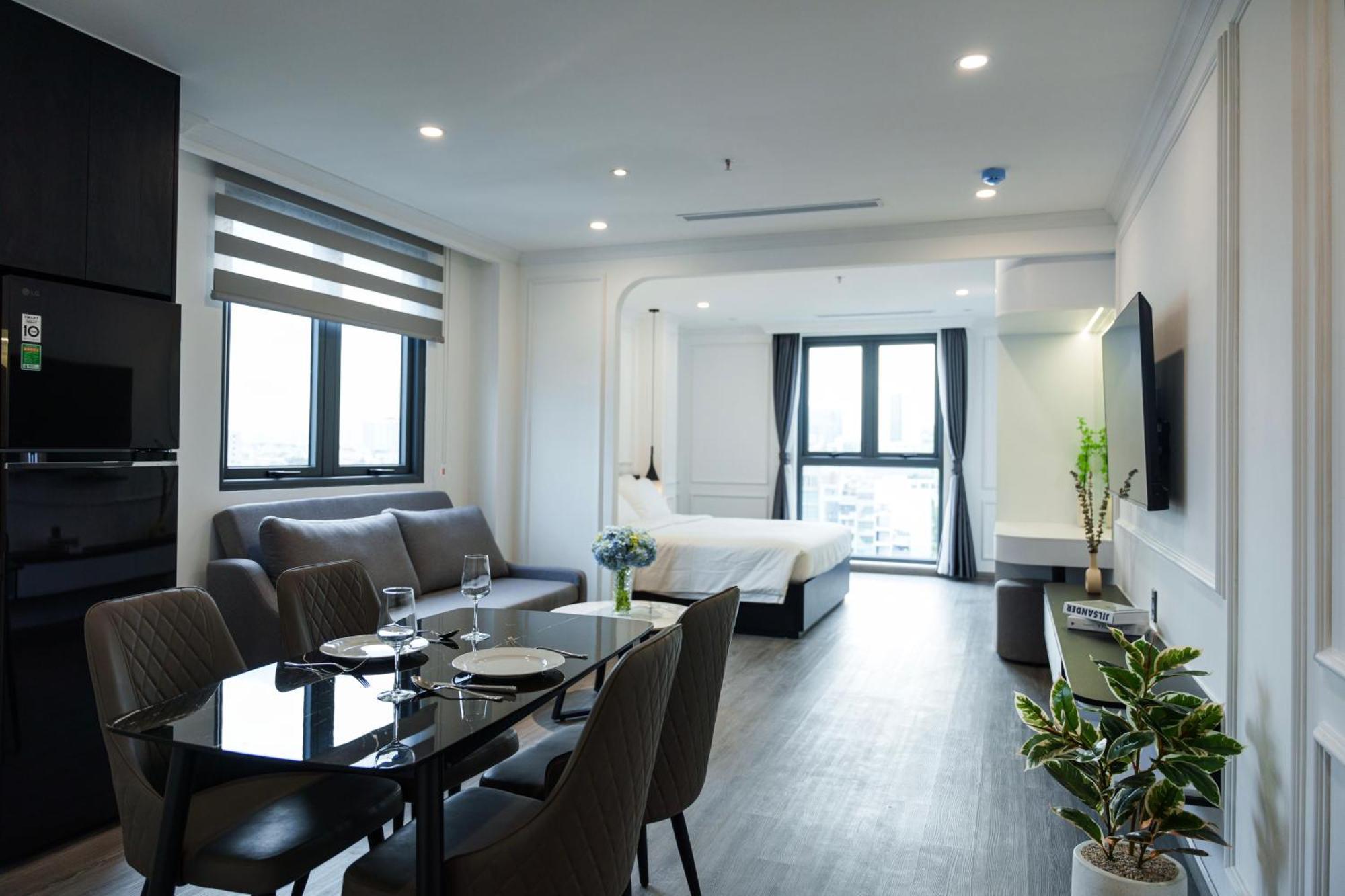 Cityhouse- El Pino Realm At Metro Ben Thanh Market Hotel