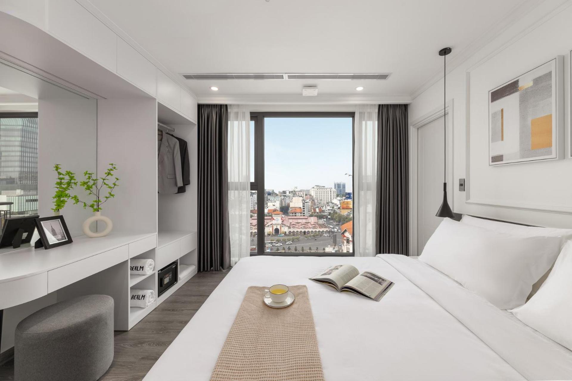 Cityhouse- El Pino Realm At Metro Ben Thanh Market Hotel 4*