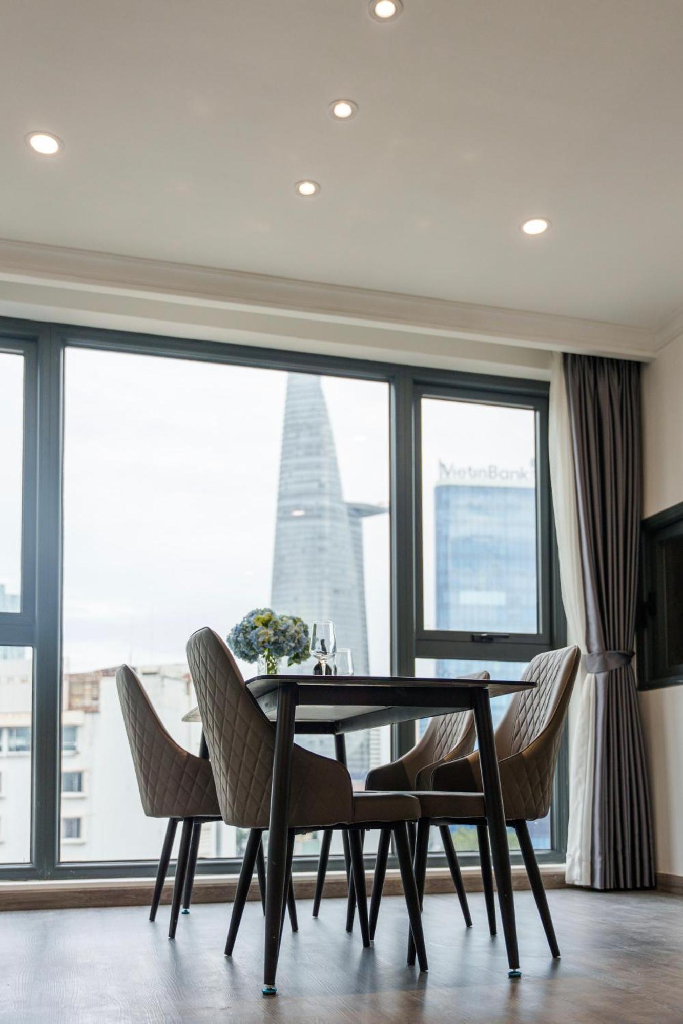 Cityhouse- El Pino Realm At Metro Ben Thanh Market Hotel